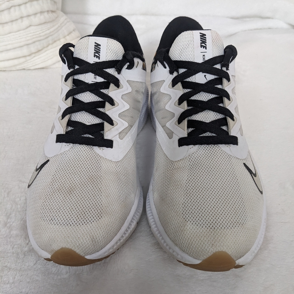 Nike Women's Quest 3 Premium Running Shoes White Light Bone Animal Print - Picture 3 of 12